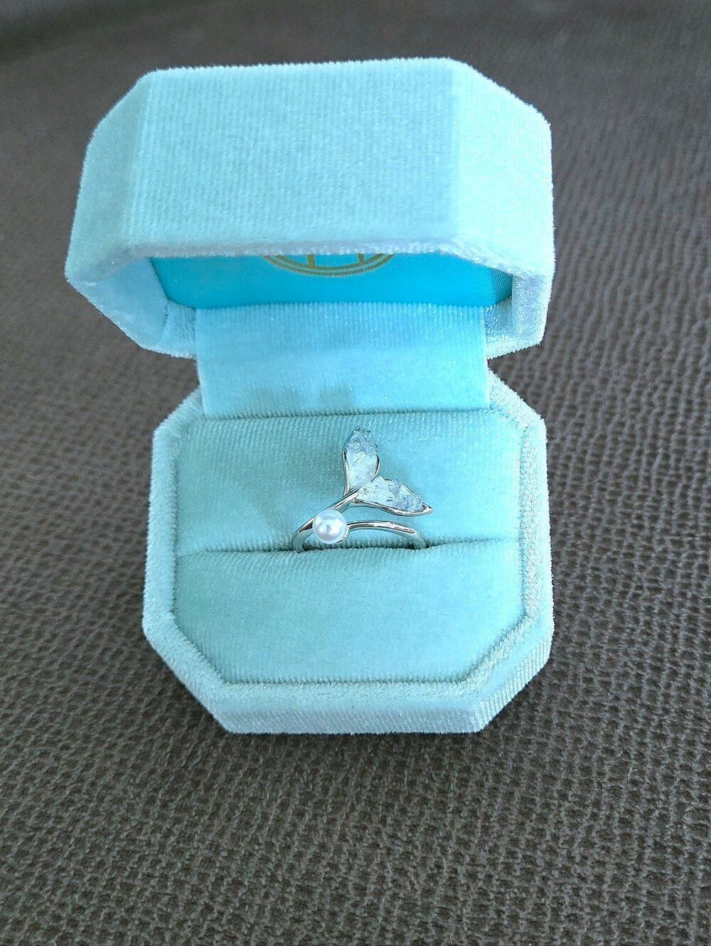 La Meno Fluke (Whale's🐋 Tail) and Freshwater Pearl Bypass Ring💍 - NIB